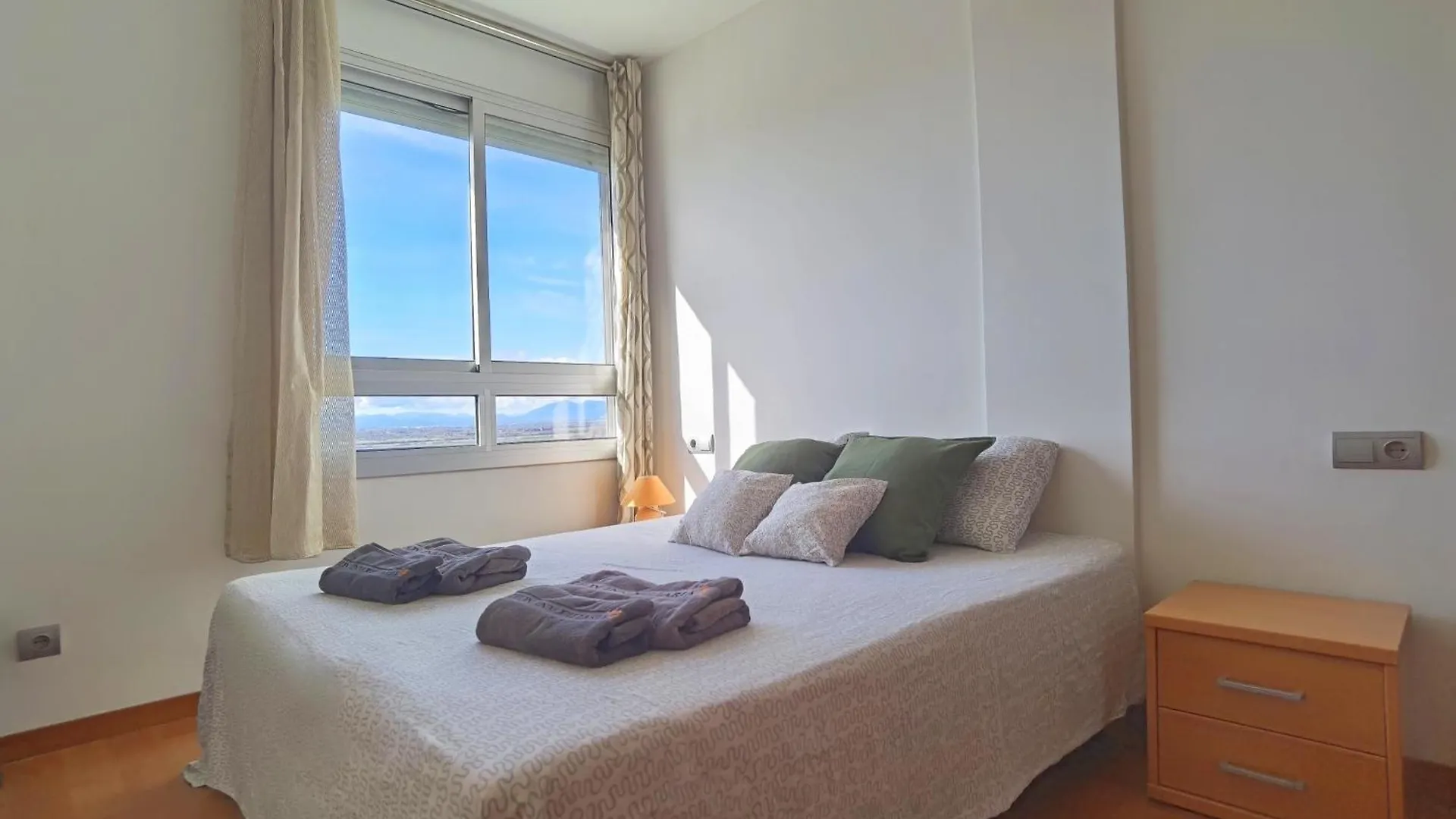 Leon Inmo Apartment Ancora - 15804 Empuriabrava